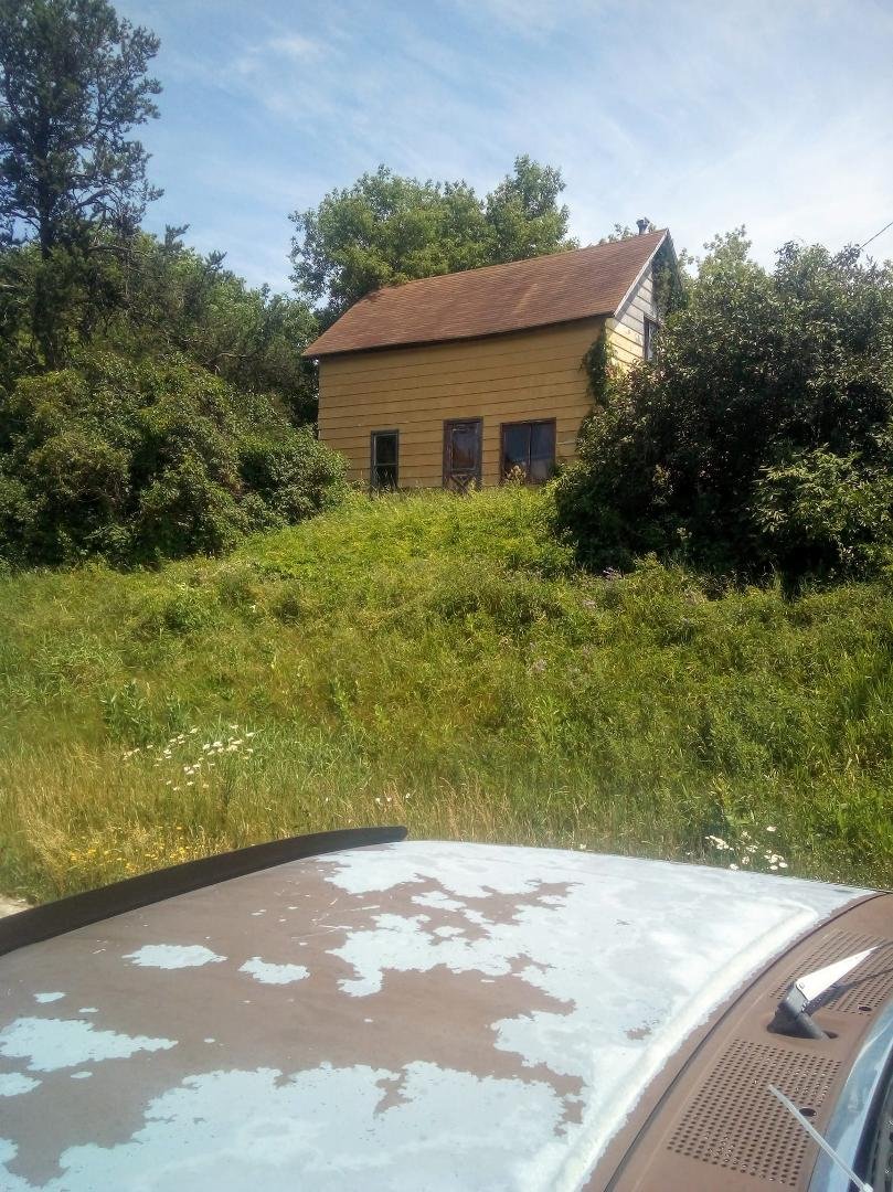 This is a photo of the old house shame it looks so bad now
