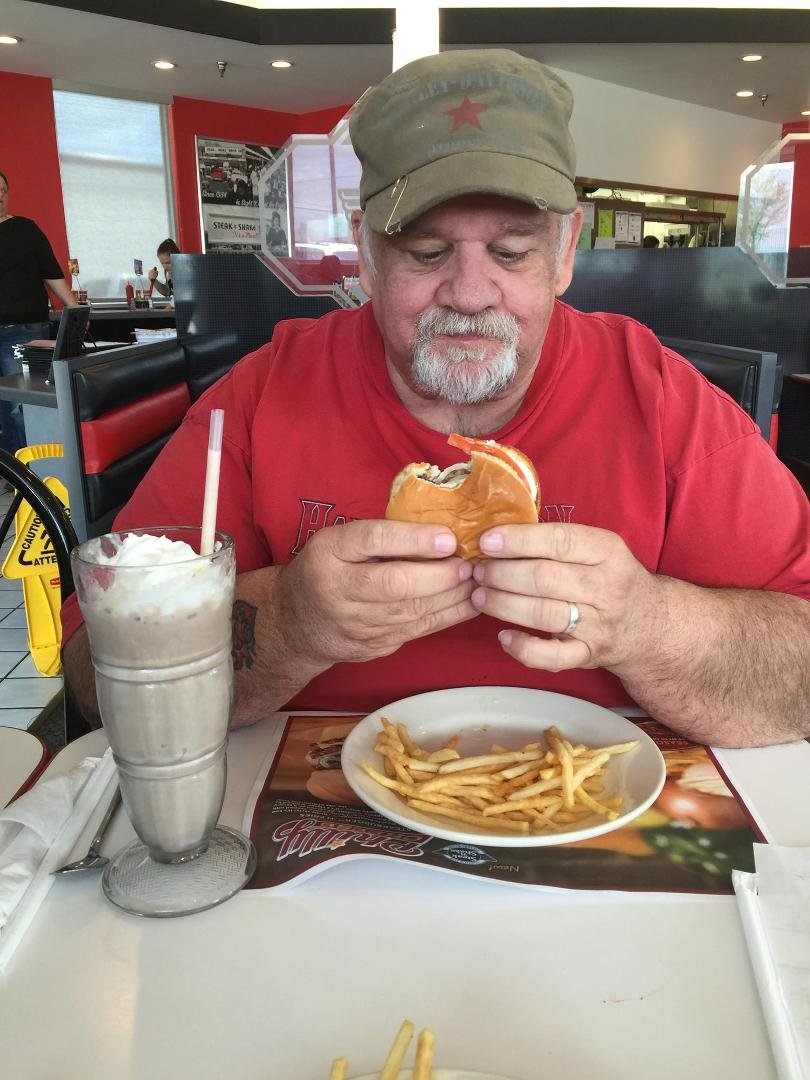 Just had lunch at steak&shake😃