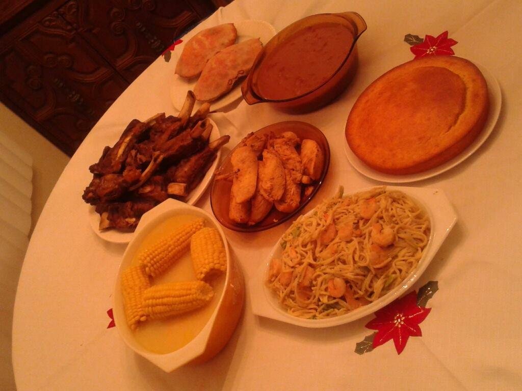 Getting ready to sit down to the 1st dinner of 2014.