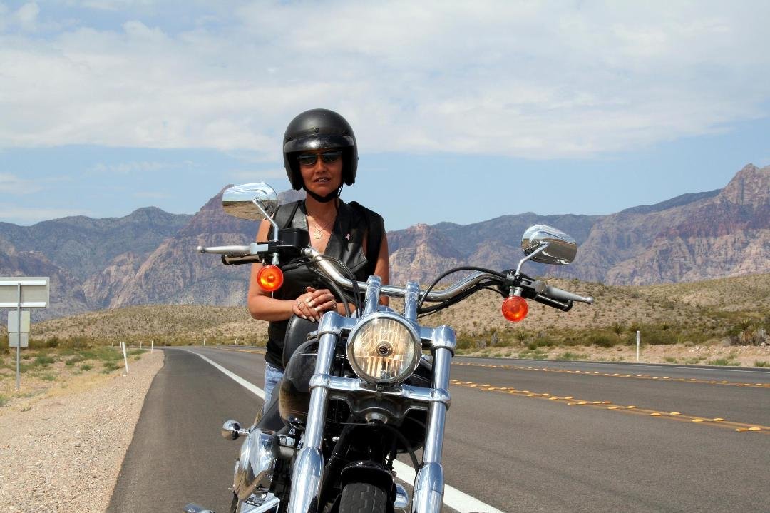 Here I am last year, we went riding thru Red Rock Canyon, Nevada. Just outside of Las Vages. Until we reached California. When darkness fell in the desert, and you look up to the sky, OMG!!! You knew there was a GOD!!!  Wer