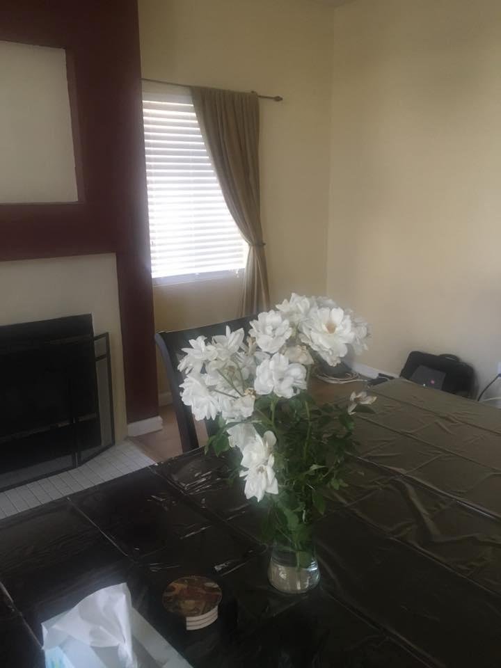 My flowers from my yard
I wish someone could see them