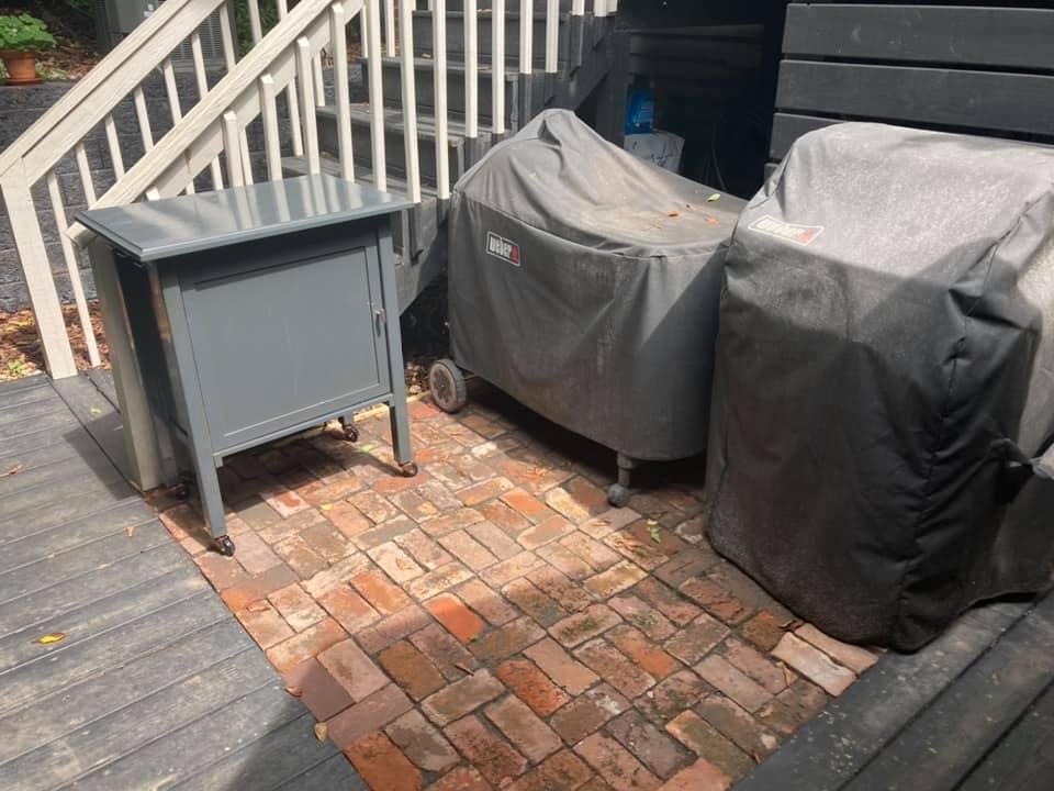 Grill table in position..