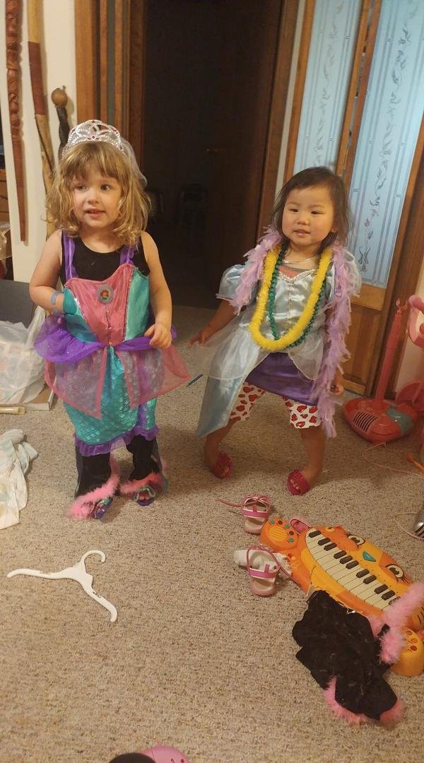 3 year old cousin dress-up!