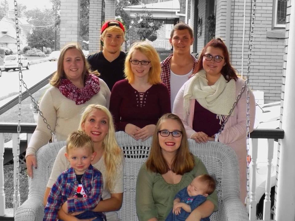 We have had a lot of wonderful Xmas gifts at our age, but Sunday we received one of the nicest Xmas gifts of all time. We received an 11/14 canvas portrait of 7 of our grand children and our 2 great grandchildren. Thank you