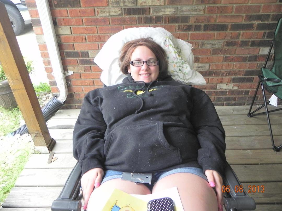 MY NIECE, KAYLA, THE GRADUATE, GETTING SOME R & R.... LOVE YOU KAYLA !!!