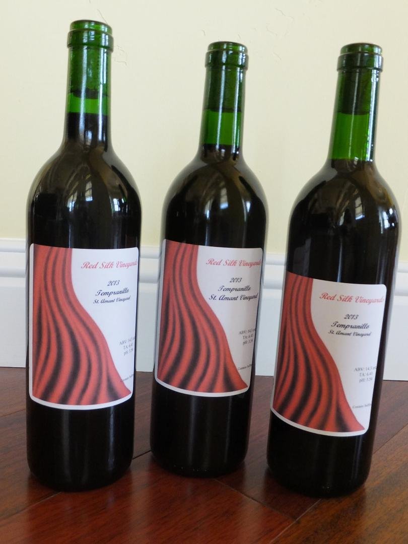 First bottles of 2013 "bathtub wine"....