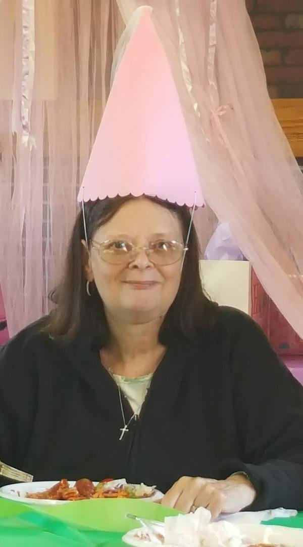 Betty Gadsby's album, Mobile Uploads
