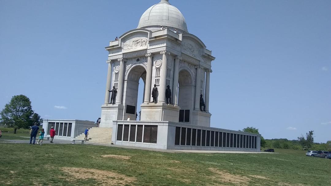 Spent a gorgeous Sunday wondering the battlefields of Gettysburg PA with Robin.