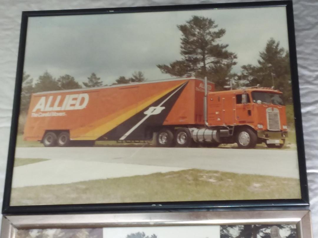 My All Time Favorite Truck. 1978 Kenworth VIT. 3408 Cat with 13 speed. I chased the white line from 1980 to 1985. 3-4 mpg!!