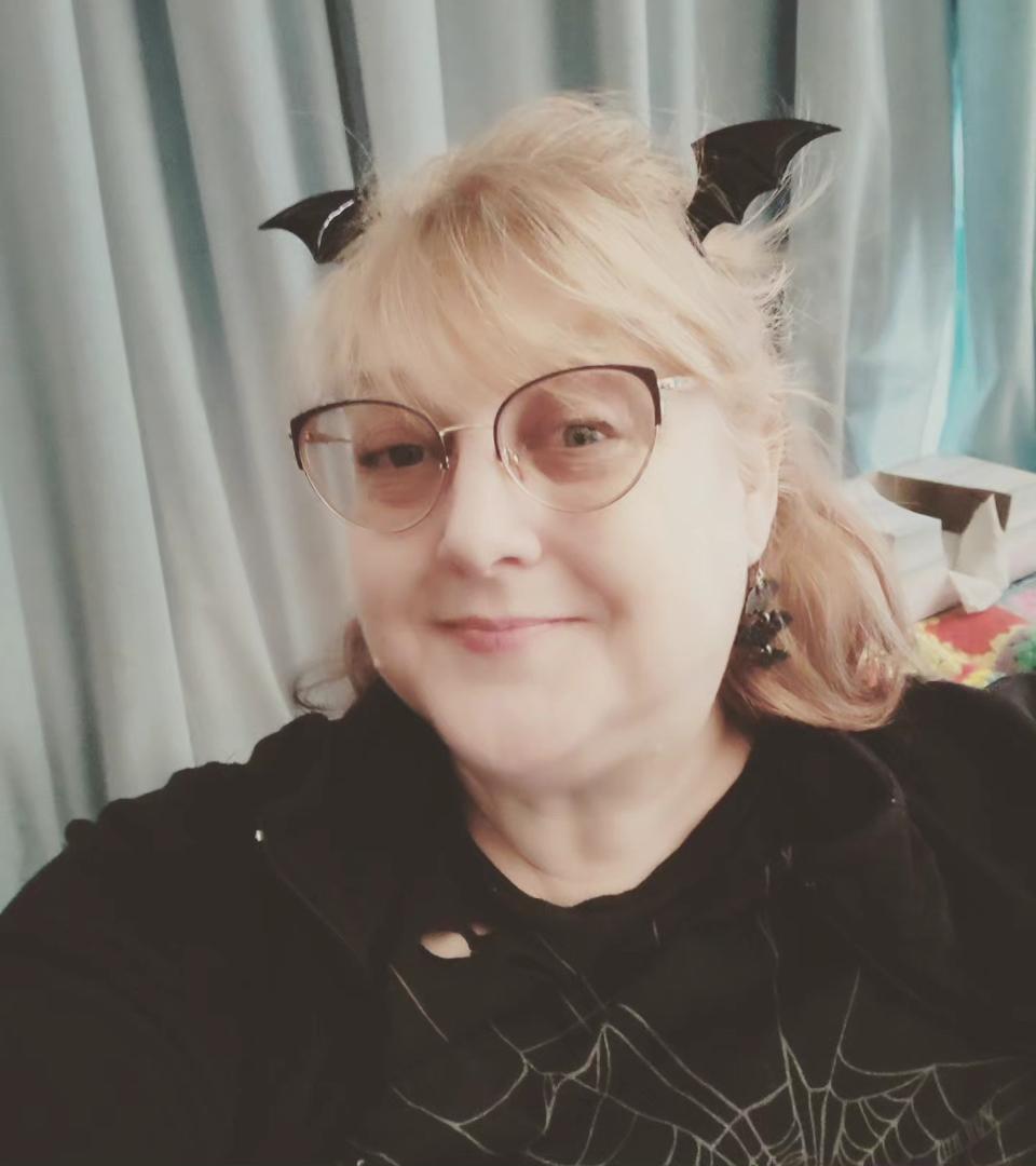 Happy pre-Hallowseve