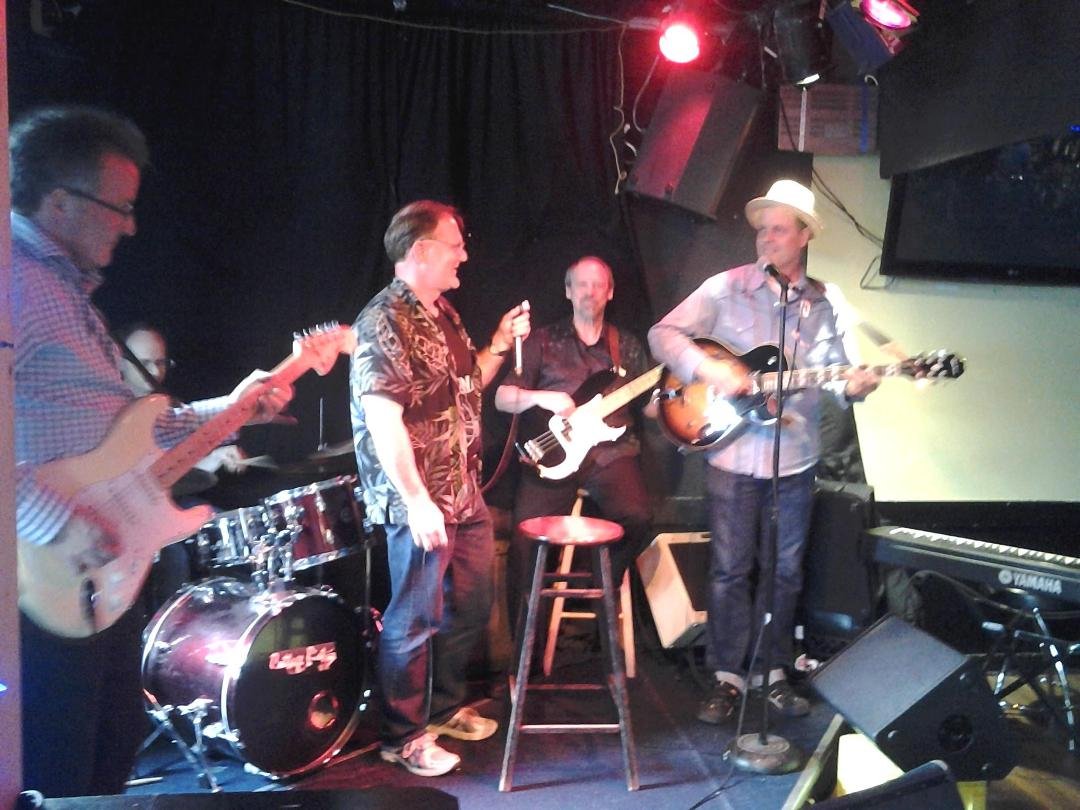 Enjoying live music with dinner @ the Cottage bistro in Vancouver.