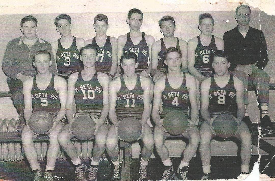 Mens Basketball team in Gatlinburg. Who all can you name?