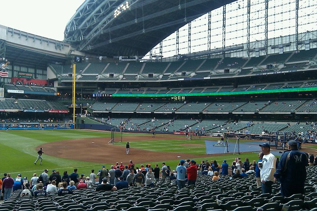 We are in Miller park, Milwaukee for Brewers and Giants!