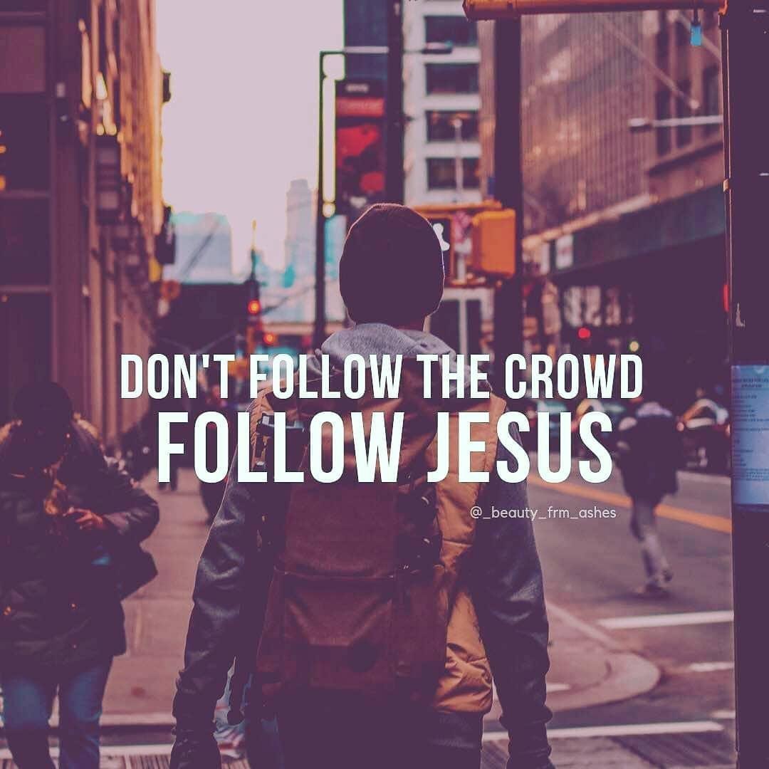 Reposted from @_beauty_frm_ashes - Follow JESUS. He is the way, the life, andthe truth! No one gets to the Father but through Him Jesus Christ.
LOVE GOD, LOVE PEOPLE 💕😍
•
•
•
•
#God #Jesus #HolySpirit #Jehova #Lord #Chr