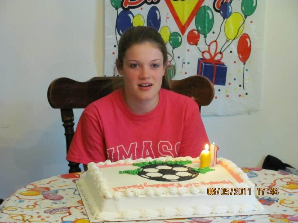 Happy 🎂 Birthday to our niece Rachel 💐🍺❤️