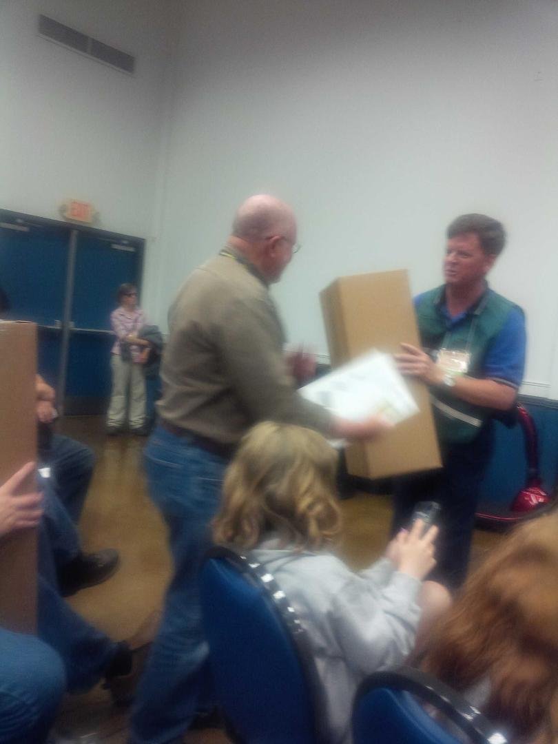 Joe WA7MHB wins a Crank IR at SeaPac.