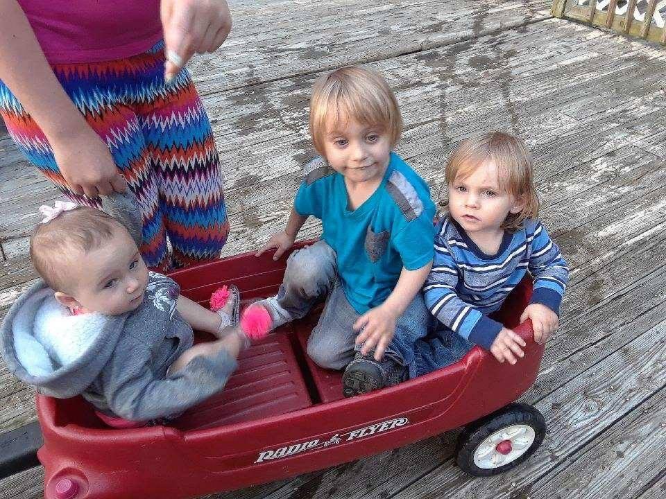 Dee Johnson's album, Jordan and Daegen - new pictures from Erin and Eddie