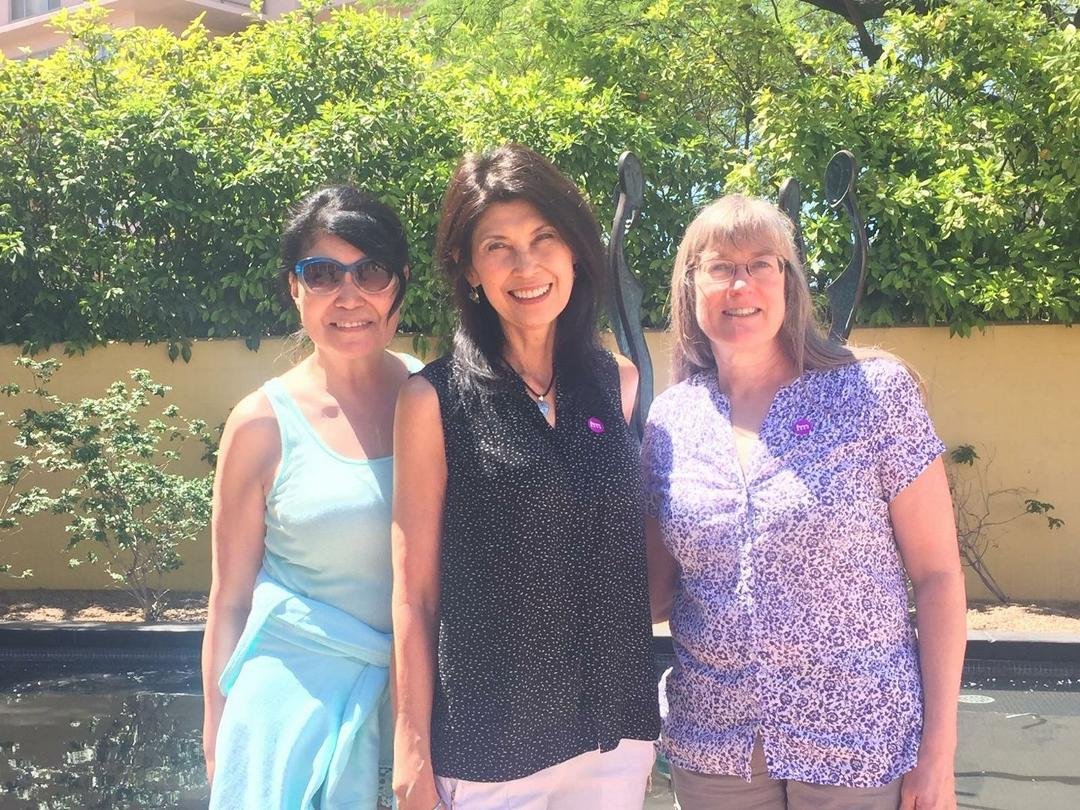 The last day before my flight back to Lincoln, NE..... My sister, Cissi Chung Himple and childhood friend Becky Kahlvik got to go to the Heard Museum in downtown Phoenix...(Thanks Becky!) and learn about the Indian Tribal t