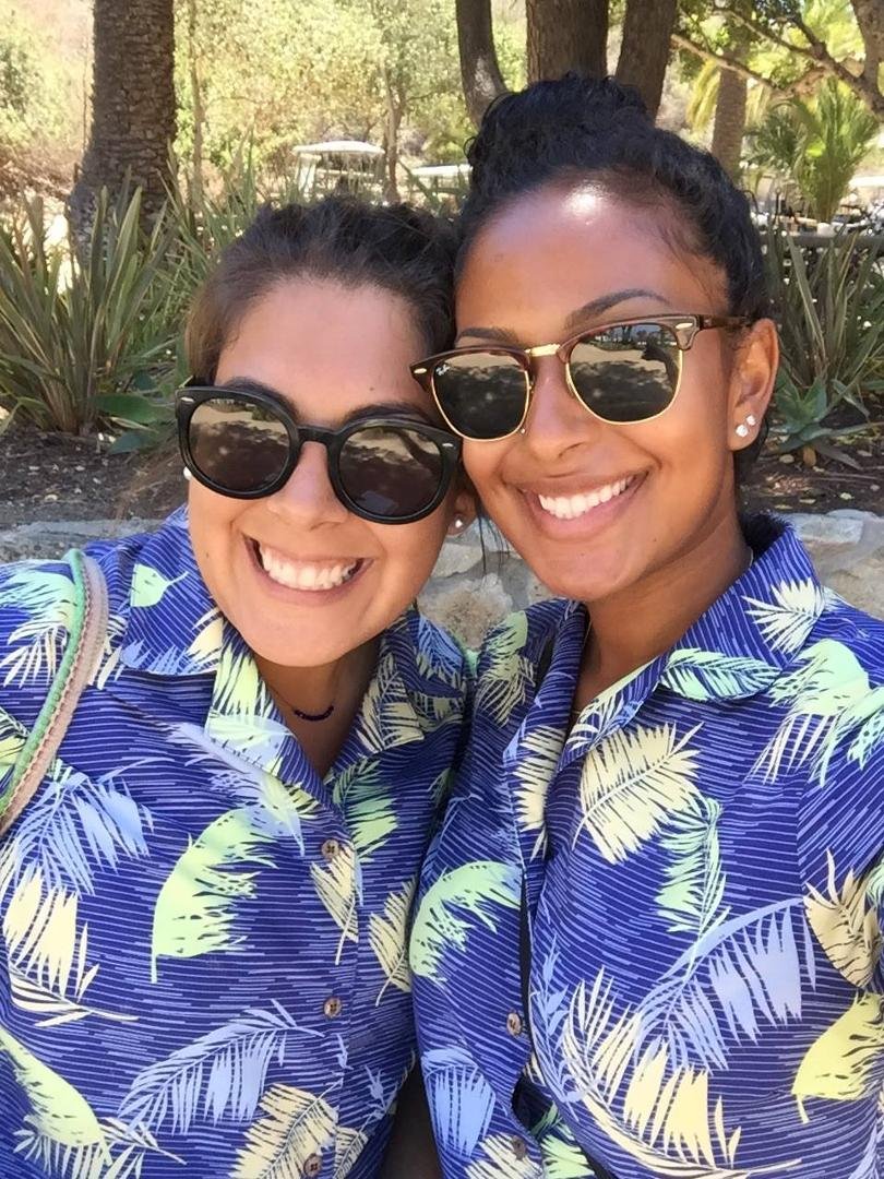 Two beauties workin' the banquet hall at Descanso