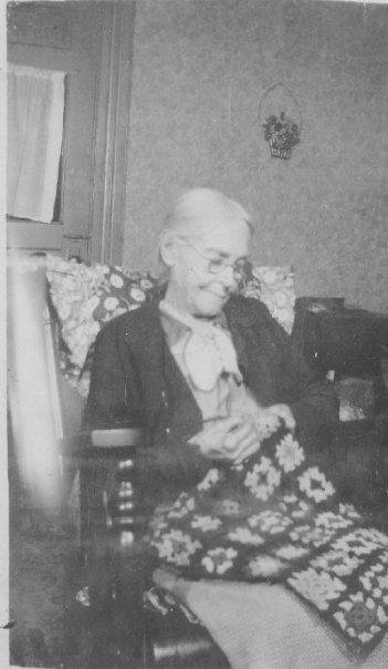 Leona Raper Knapp (Warner, Glidewell) my Great grandmother. She married Albert Knapp after his first wife died in a train accident. She had a daughter, Pearl, by her first husband, and 3 by Albert. After Albert passed sh