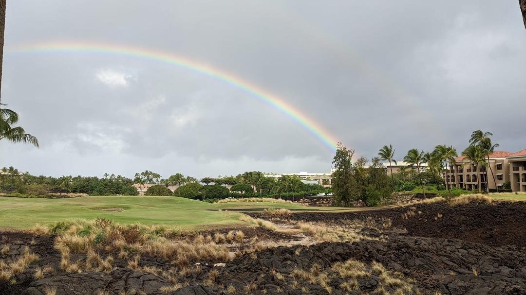 It rained this morning, yet, in Hawaii it ends with a beautiful rainbow! Photo taken from my balcony 😎
