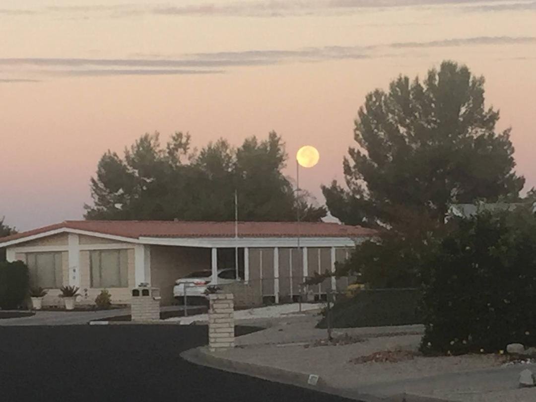 Not often you see a moon set