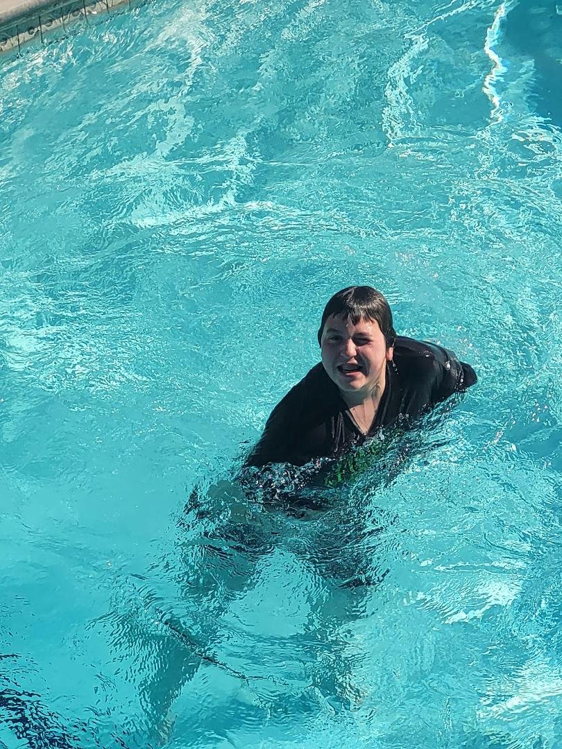 Aiden found the pool, 1st thing.