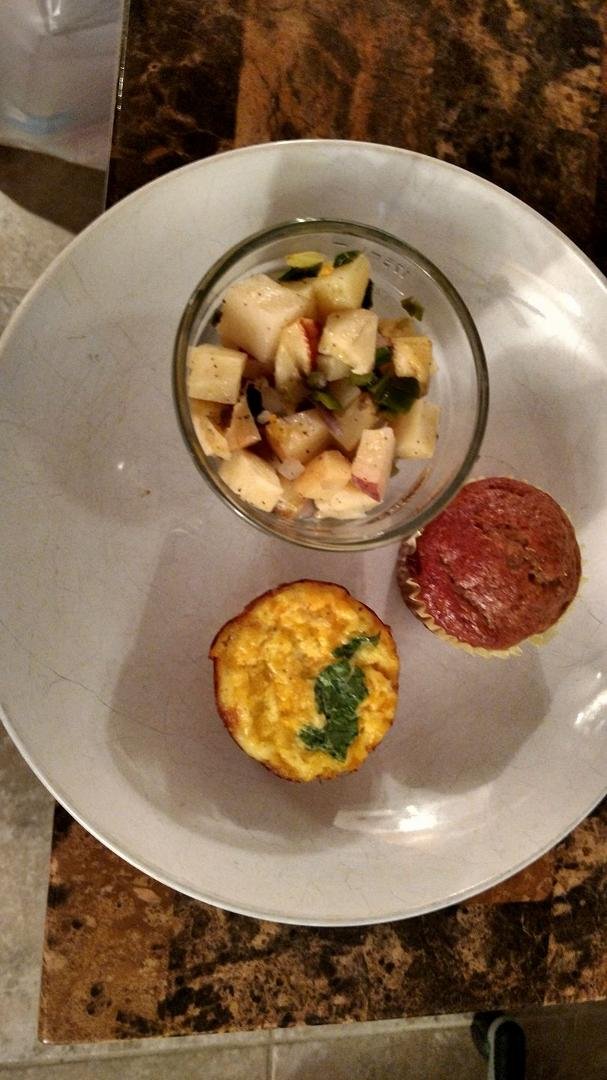Midnight last night...my friend/neighbor texted me asking if I was still awake. Then she brought over this yummy dish...eggs, potatoes, and a banana bread muffin. She is such a good cook. She really knows how to uses spices