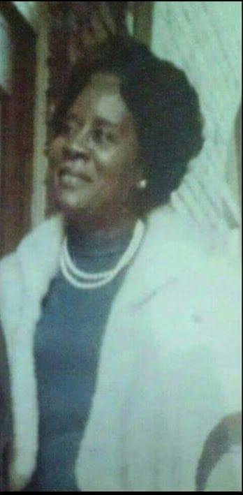 Today is also the HEAVENLY BIRTHDAY of my mother. Miss you, but know you're looking down on us. HAPPY BIRTHDAY and HAPPY MOTHER'S DAY😘💖