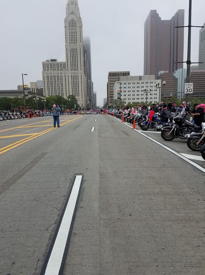 Thunder Tunnel. Race for the cure.