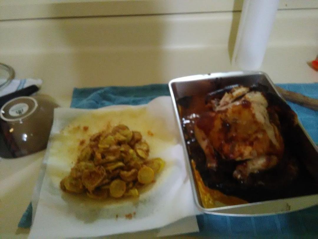 Bbq chicken and fried squash ;)