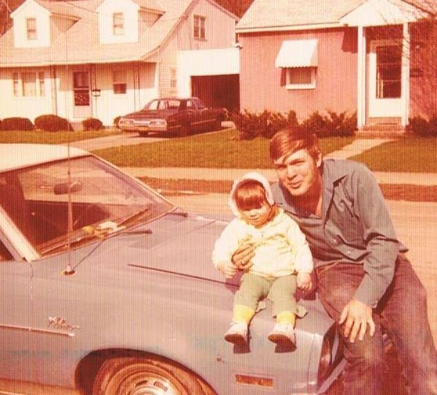 I was going thru some old Pictures one day and I came across this One. It brought back some good memories. The year is 1975! Can you guess who this Little Girl is?? "OK" I will give you a hint! She is a Teacher and a Mother
