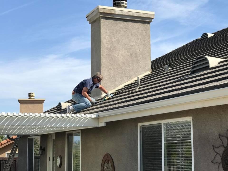 Colin Jewett my excellent roofer! Thank God for Son's 💕!