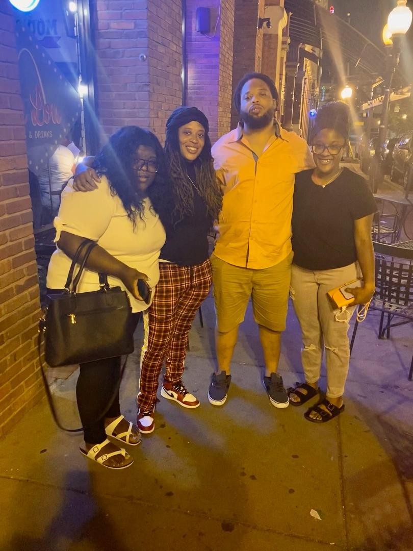 Dontay Davis' album, Mobile uploads