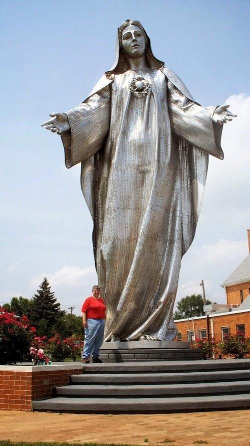 Statue of the BVM overlooking the Delaware River!
