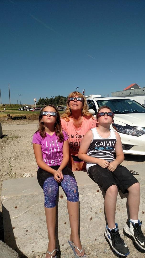 Watching the eclipse in Fruitland Id.