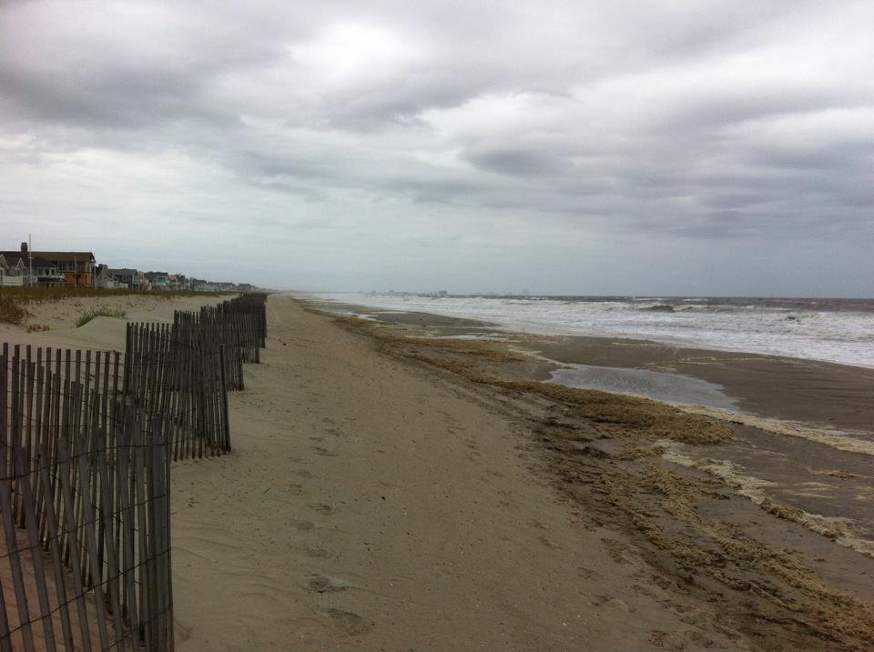 No beach today, coastal flood in effect til late today!!!!