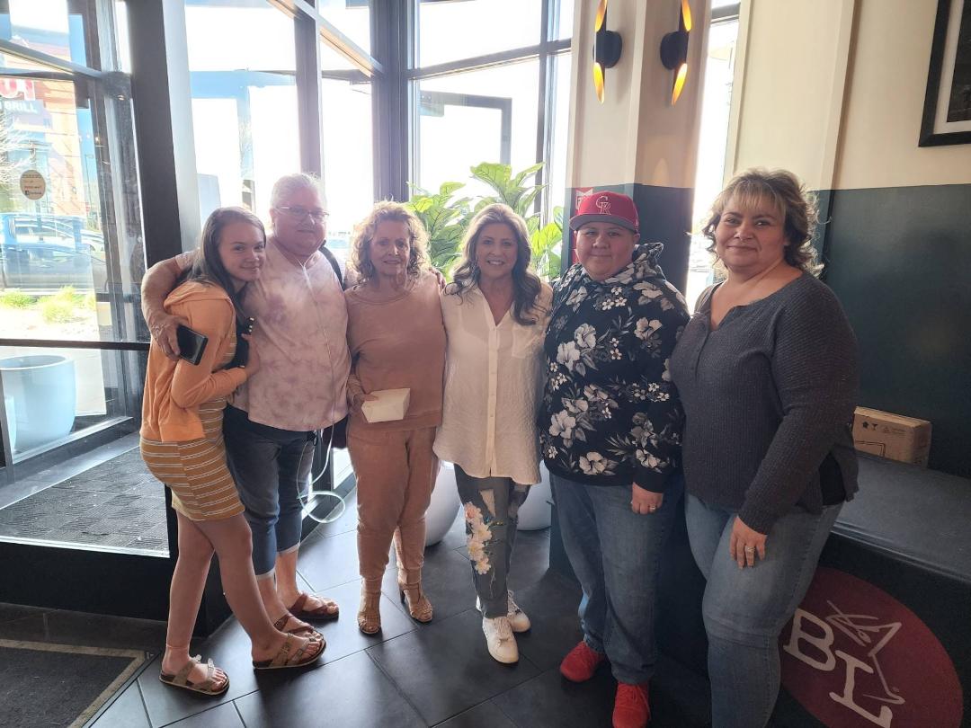 Lunch with 5 of my favorite ladies.Had a great time.