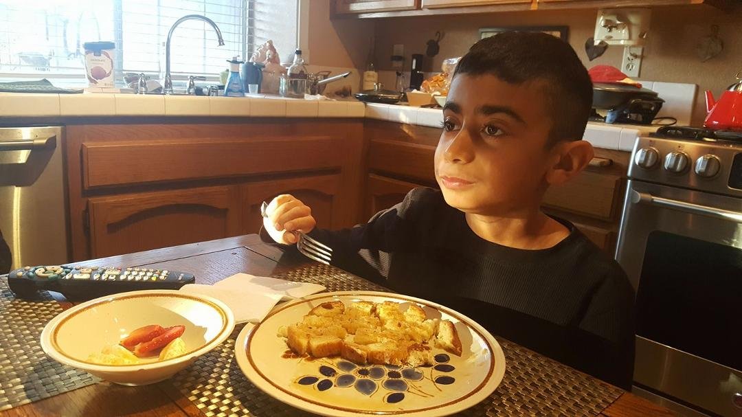 Breakfast at gram Toni, nice way to start the day. Breakfast and the Star War movie, for a 10 year old, doesn't get better that that.