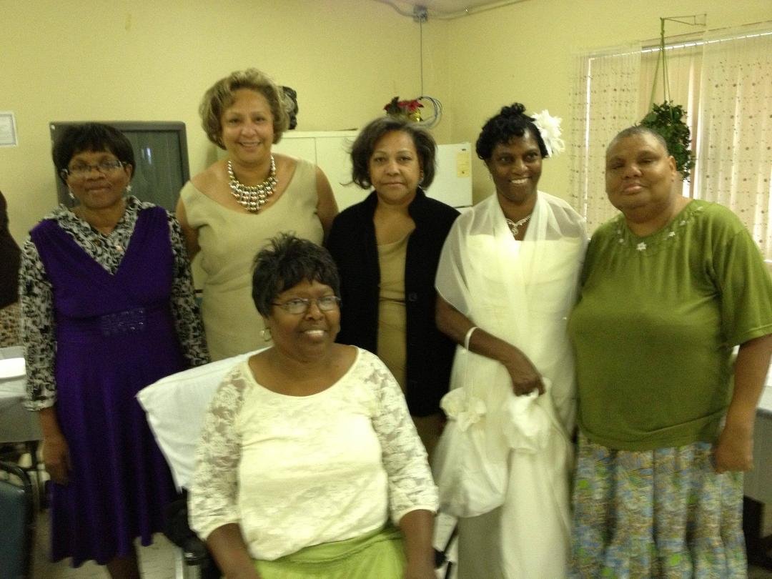 Mary, Me, Darlene, Dorothy, Elsie and Rita [all my sisters]