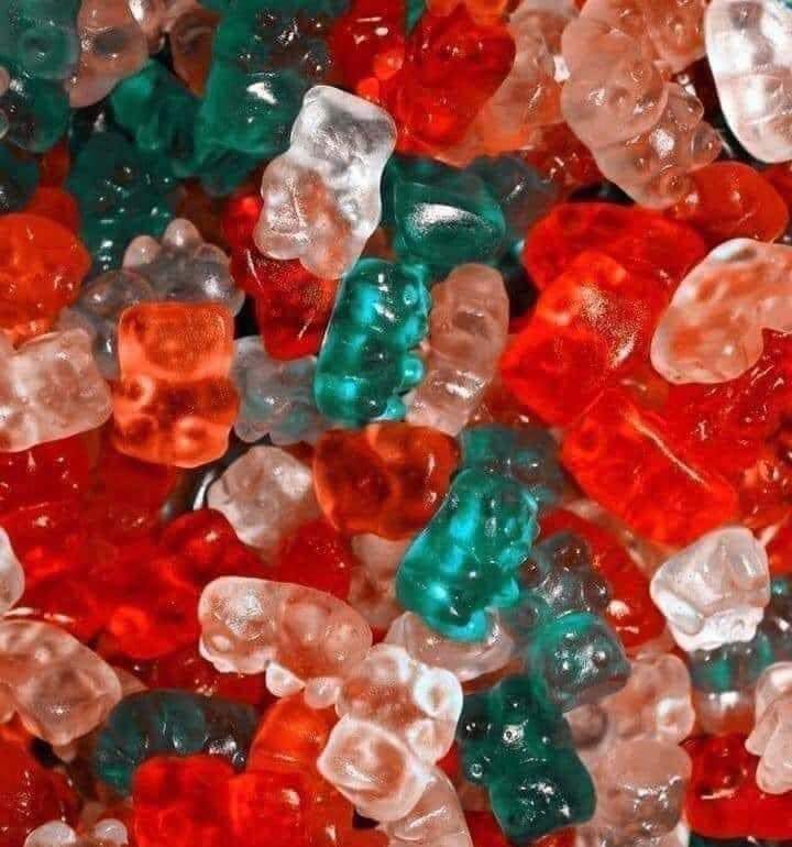 **Volunteers Needed**
If you could take 2 gummies 🍓 a day for the next 90 days & lose 15-30lbs, would you do it?!