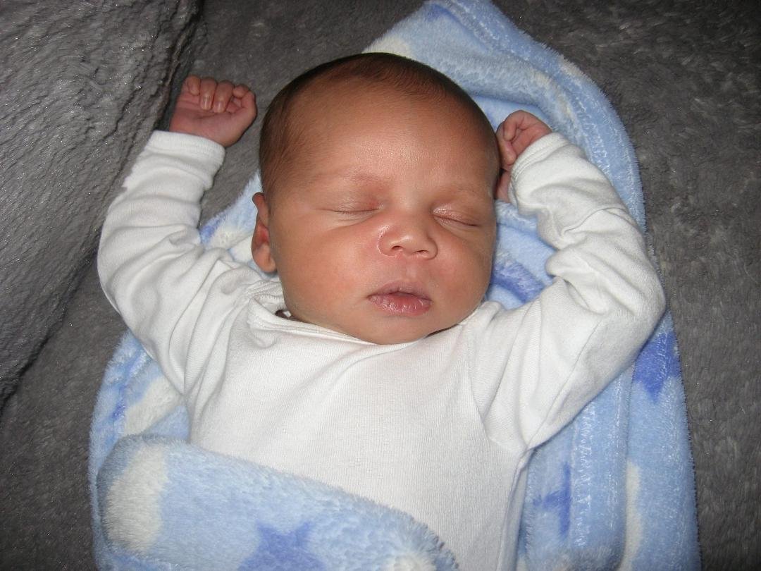 New photo of my 3 week-old grandson, Dexter Mack Hamernick. Wishing you all a Happy Hump Day! - Jean :)