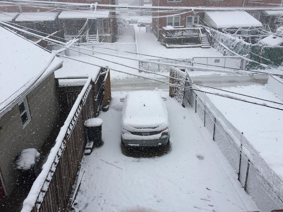 Wishing my honey, Lonnie, a very Happy Birthday!!! Love you always ❤️❤️❤️.
He didn’t like his present ❄️❄️❄️❄️❄️❄️!!
I told him back in February it was going to snow on his birthday. 🤣🤣
Springtime in Maryland!!! Go