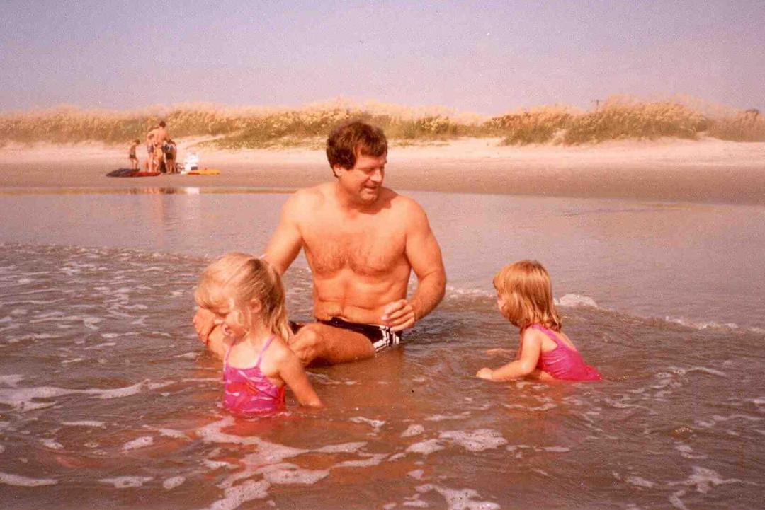So, I've been looking back at some pics of the girls when they were younger. The times Teri and I went to Tybee with the them were some of the best times, when they were growing up. They didn't have to follow daddy to a sof