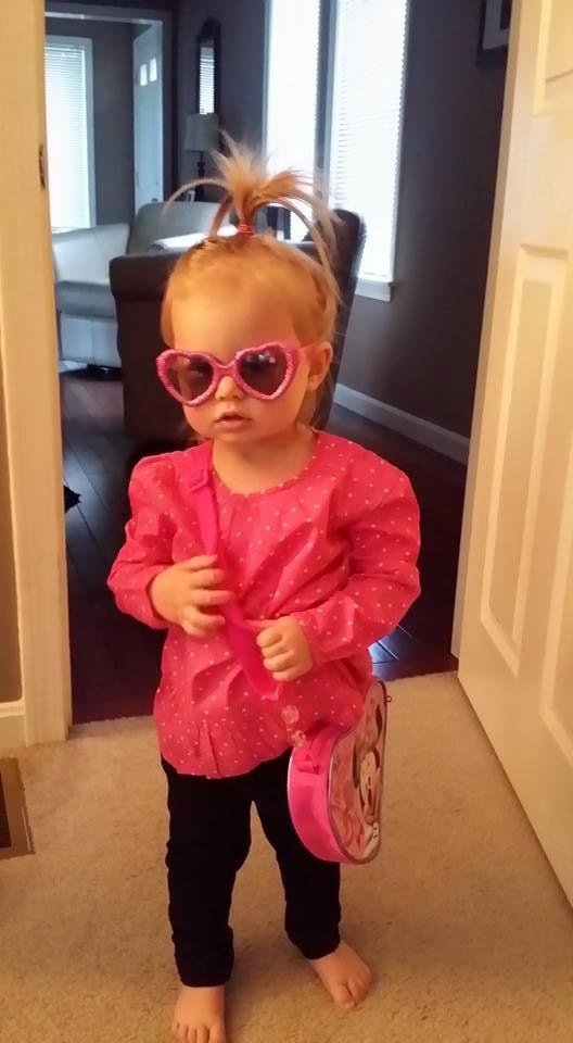 And she's ready for her shopping spree with Mom! You go, Girlie!!! ❤️😘