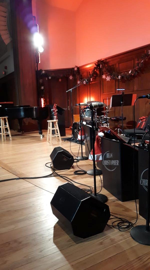 Waiting for Frank, Sammy and Dean.
