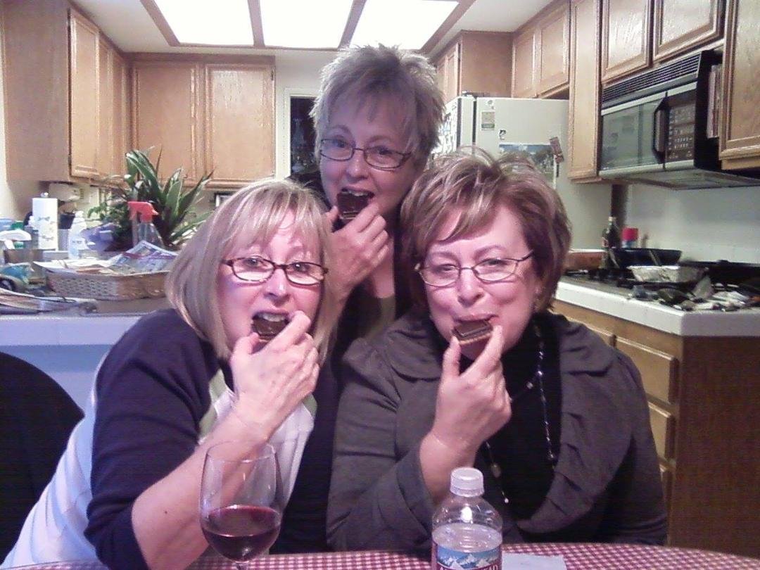 These sisters love CHOCOLATE !
Mimi Hawkinson, Cheryl Grainger Moore, Jan Kahn
