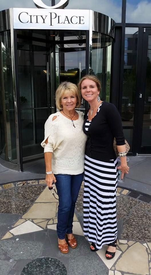 My last day in St Louis with my beautiful daughter Scarlett.....what a fun time with my family!! Sweet!