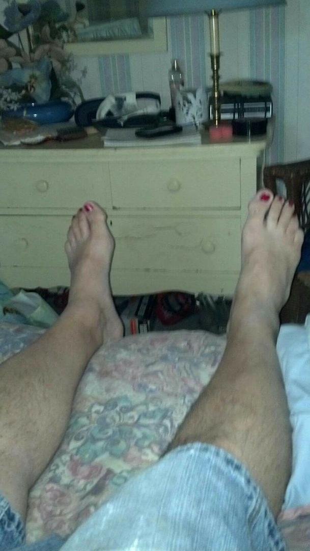 Anybody know where I can get a good pedicure? ?