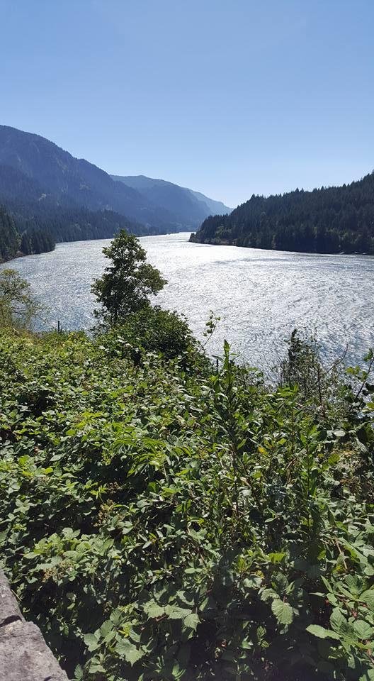 Columbia River Gorge, beautiful scenery and beautiful weather